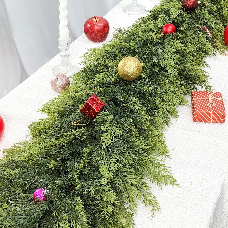 HollyCharm® 6ft Cedar Garlands