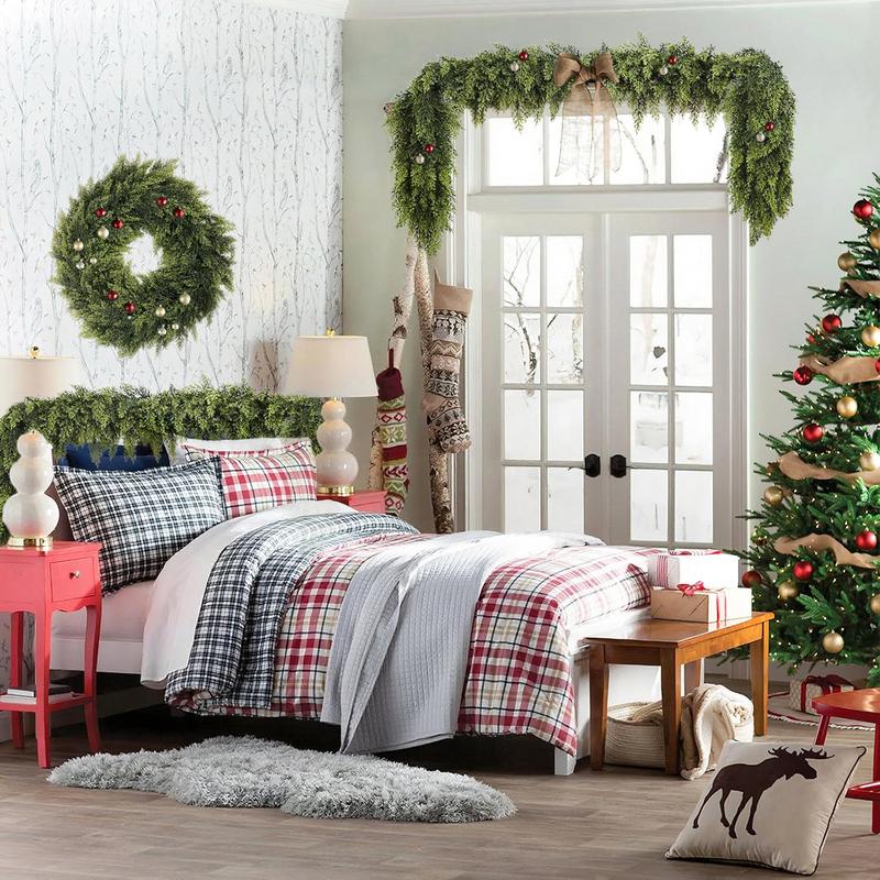 HollyCharm® 6ft Cedar Garlands